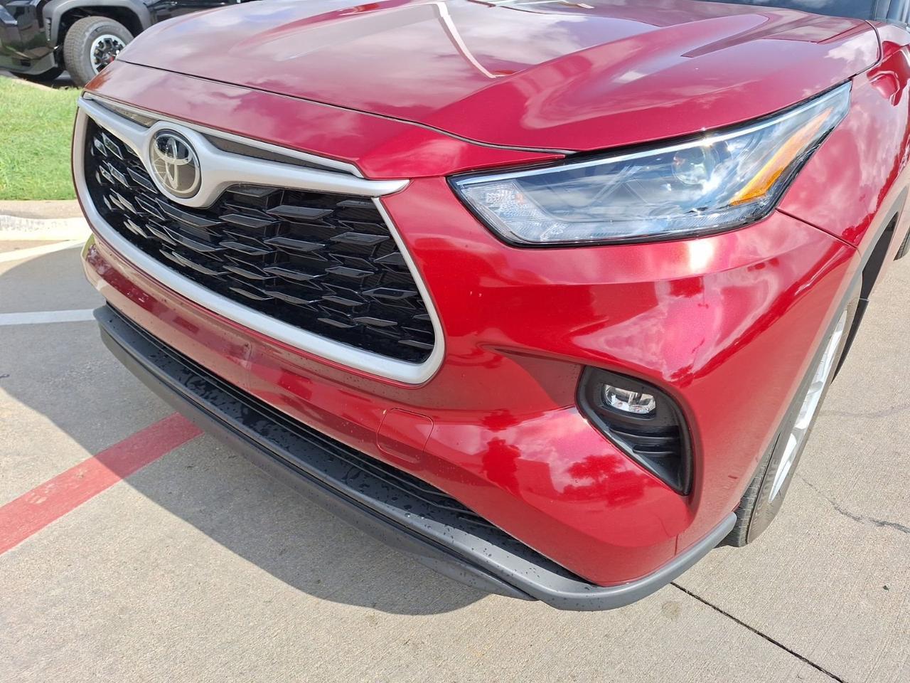 2024 Toyota Highlander LE Hurst TX