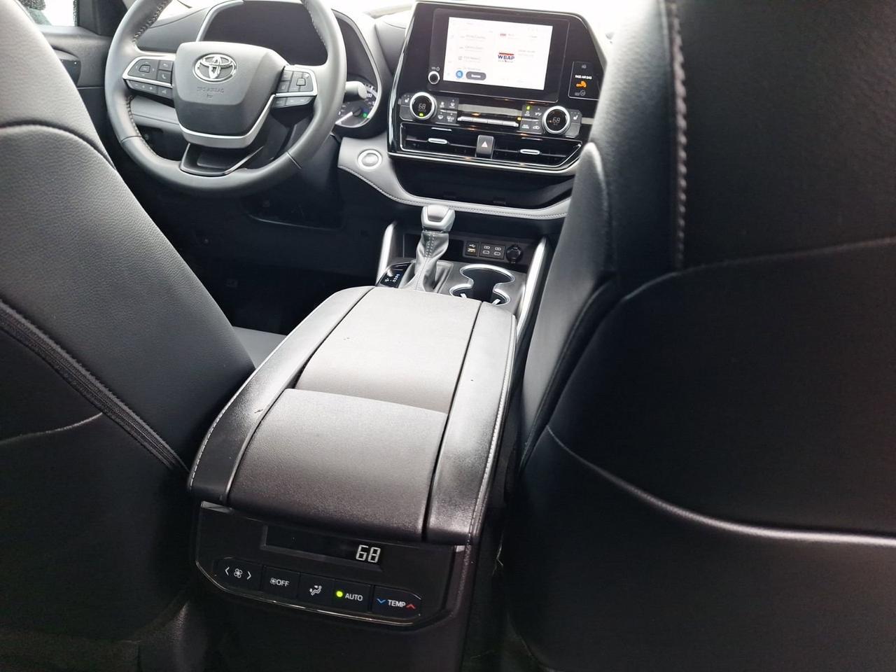 2024 Toyota Highlander LE Hurst TX