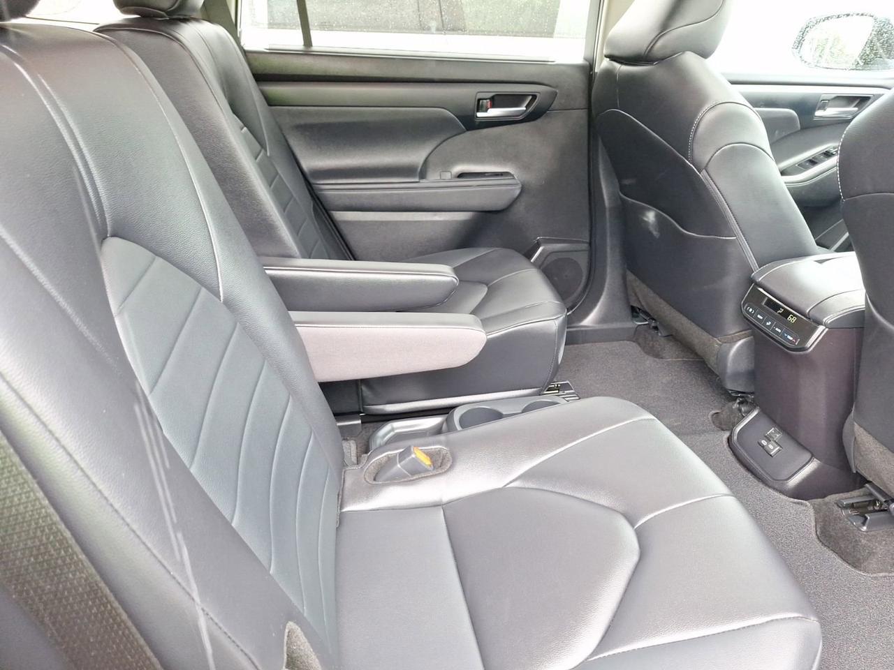 2024 Toyota Highlander LE Hurst TX