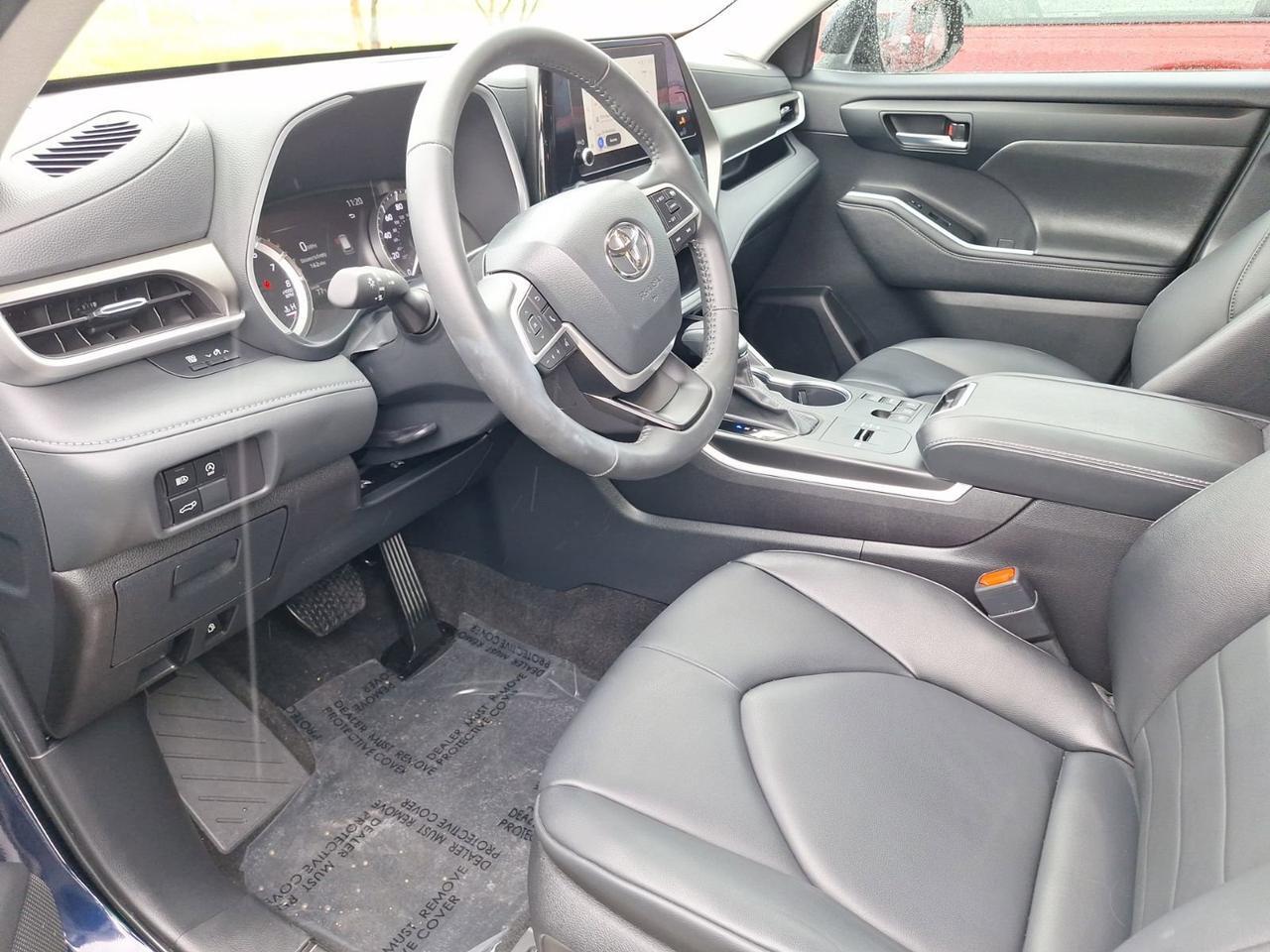 2024 Toyota Highlander LE Hurst TX