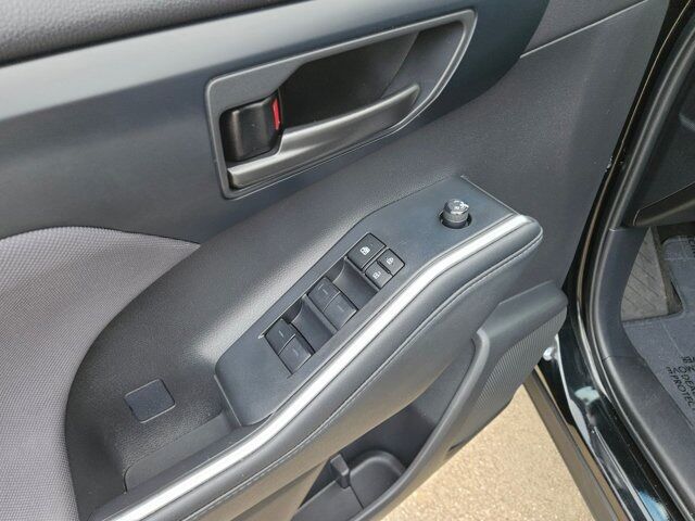 2024 Toyota Highlander LE Dallas TX