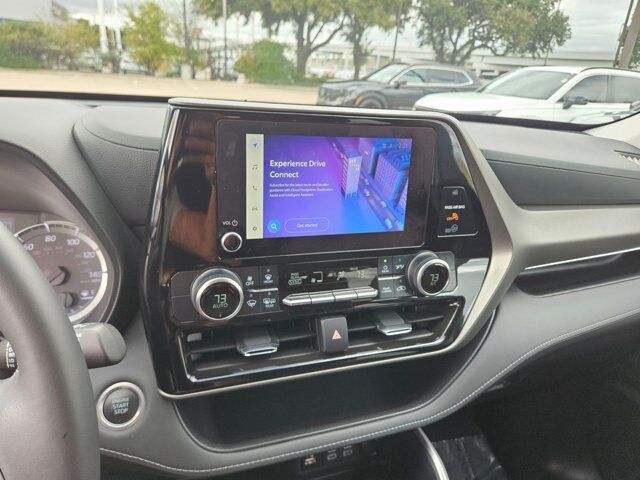 2024 Toyota Highlander LE Dallas TX