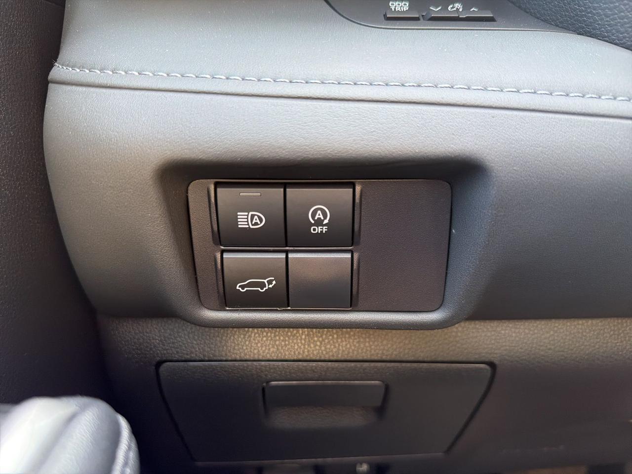 2024 Toyota Highlander LE Bend OR