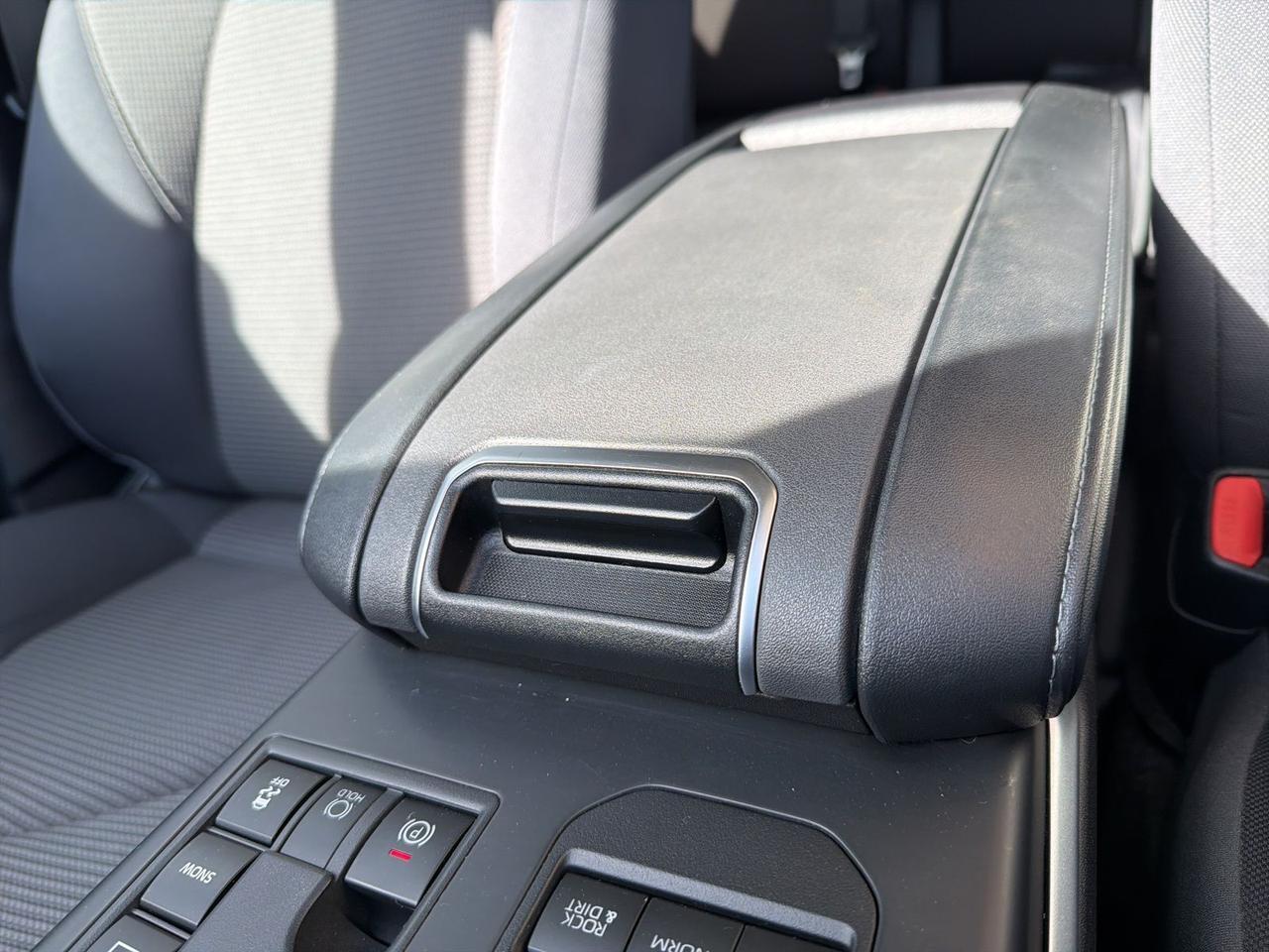 2024 Toyota Highlander LE Bend OR