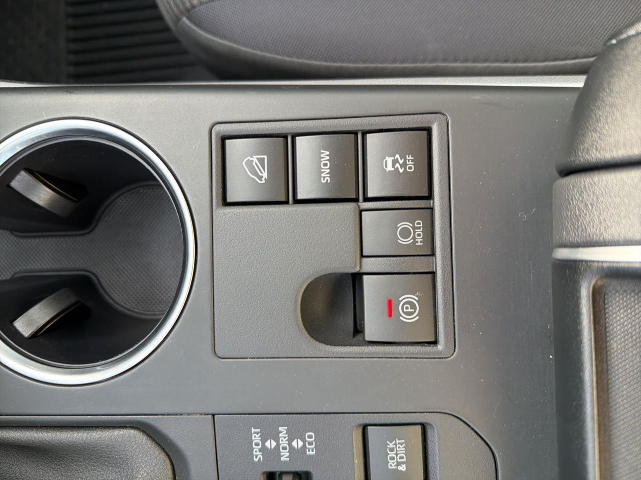 2024 Toyota Highlander LE Bend OR