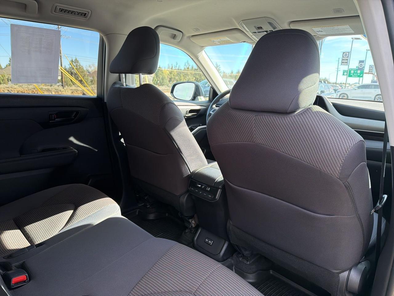 2024 Toyota Highlander LE Bend OR