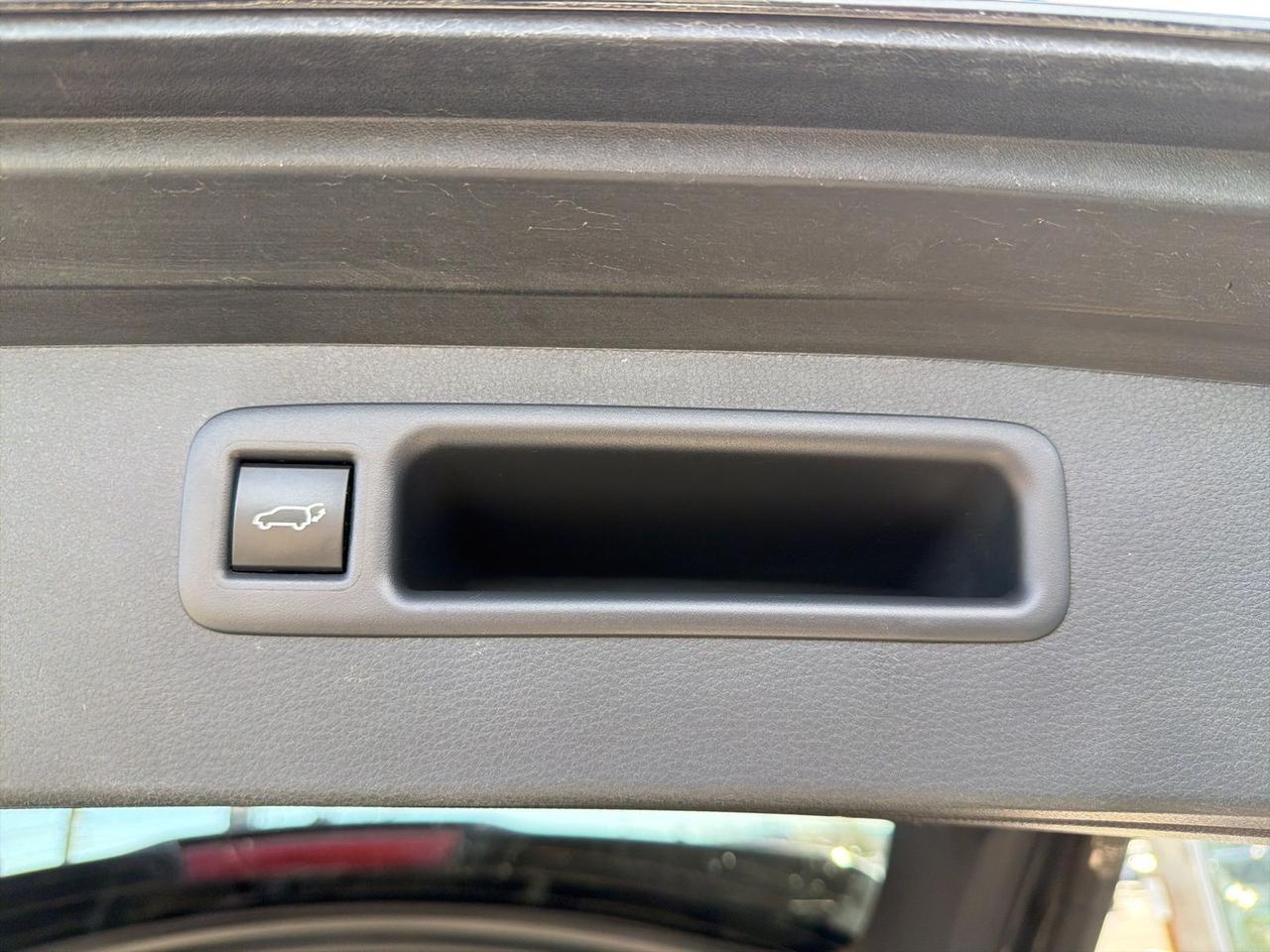 2024 Toyota Highlander LE Bend OR