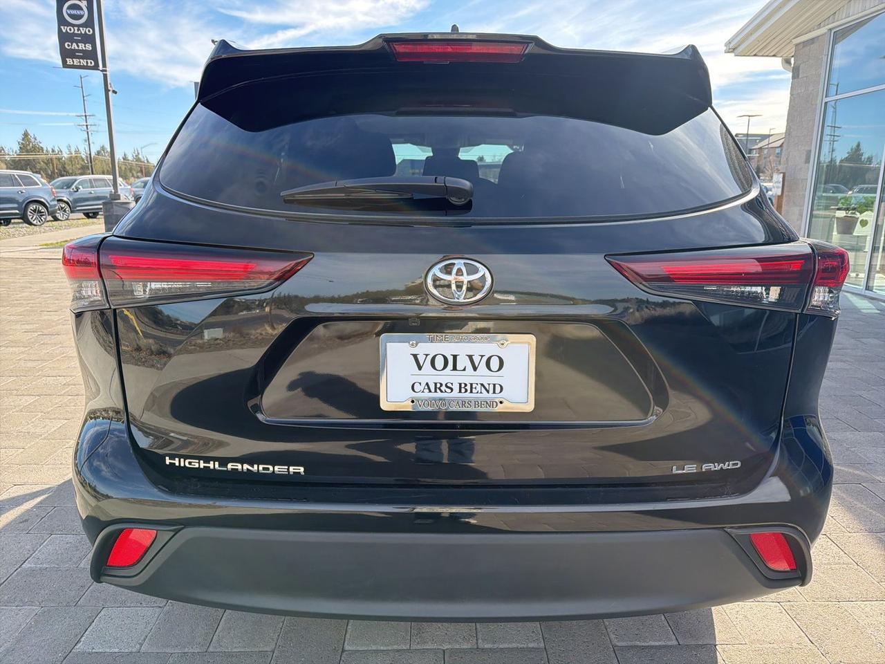 2024 Toyota Highlander LE Bend OR