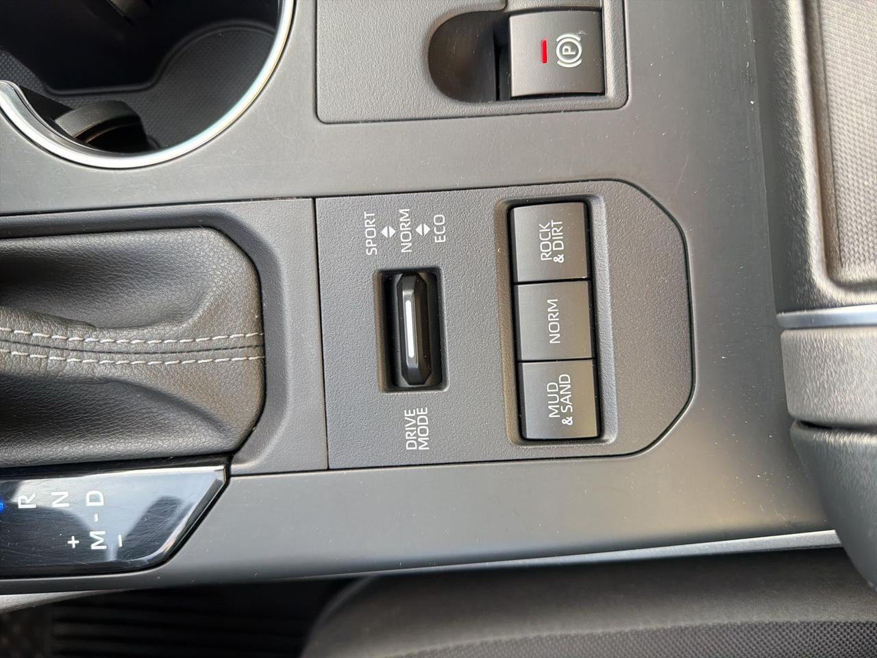 2024 Toyota Highlander LE Bend OR