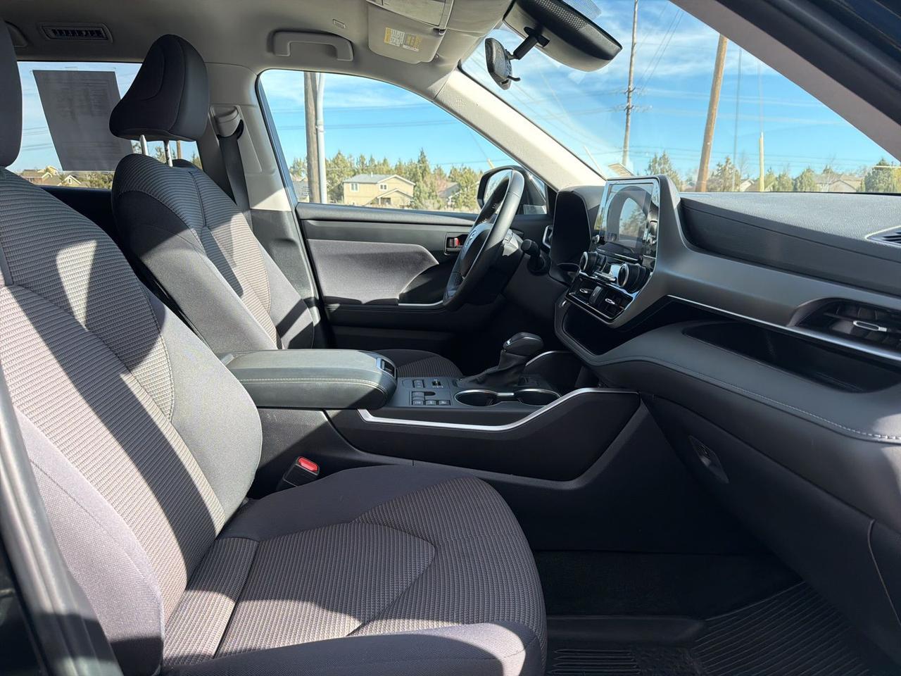 2024 Toyota Highlander LE Bend OR