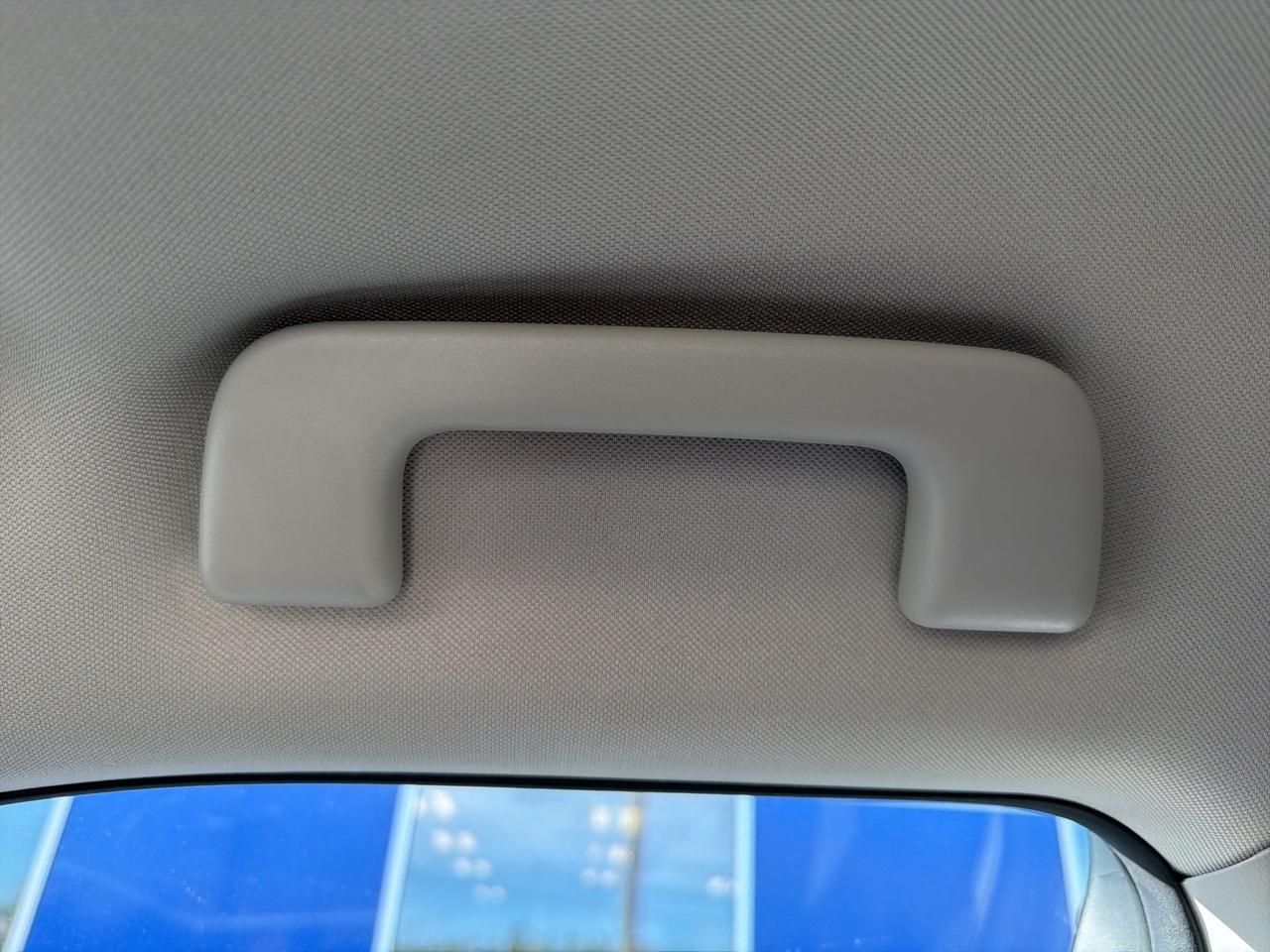 2024 Toyota Highlander LE Bend OR