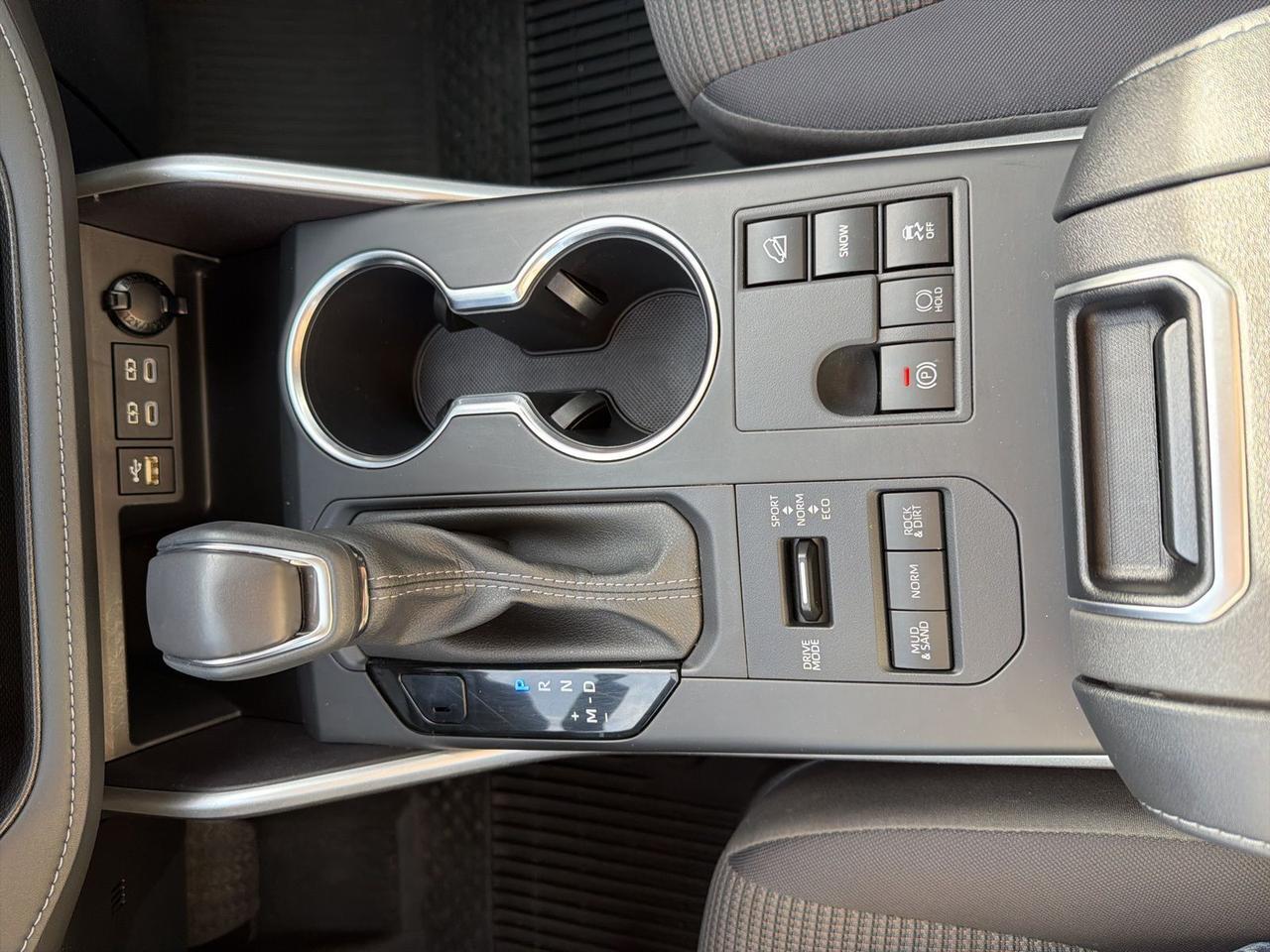 2024 Toyota Highlander LE Bend OR