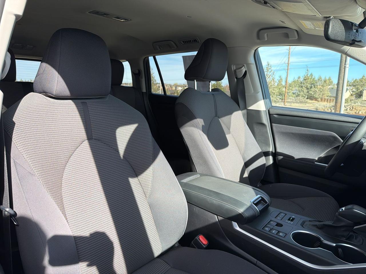 2024 Toyota Highlander LE Bend OR