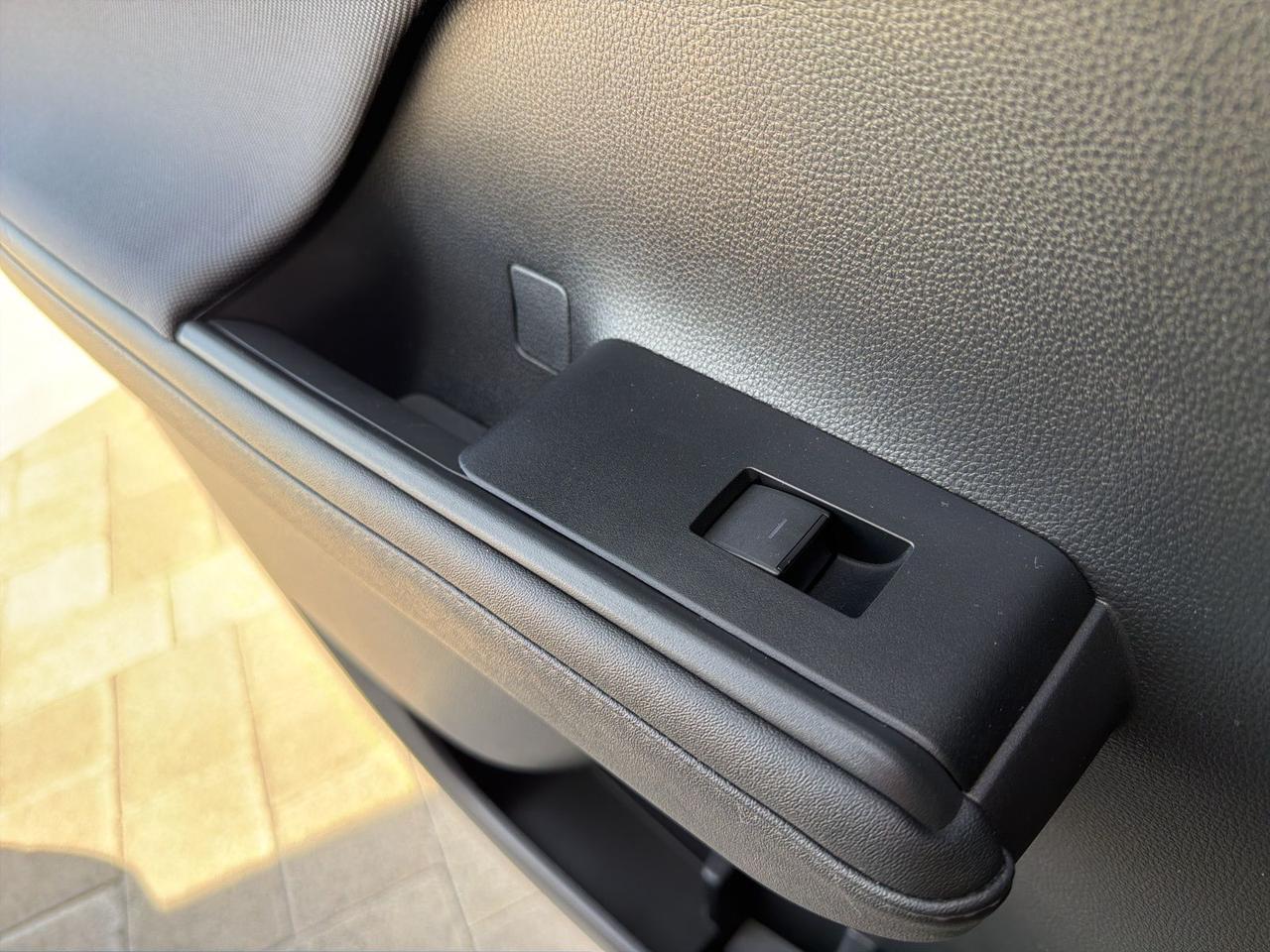 2024 Toyota Highlander LE Bend OR