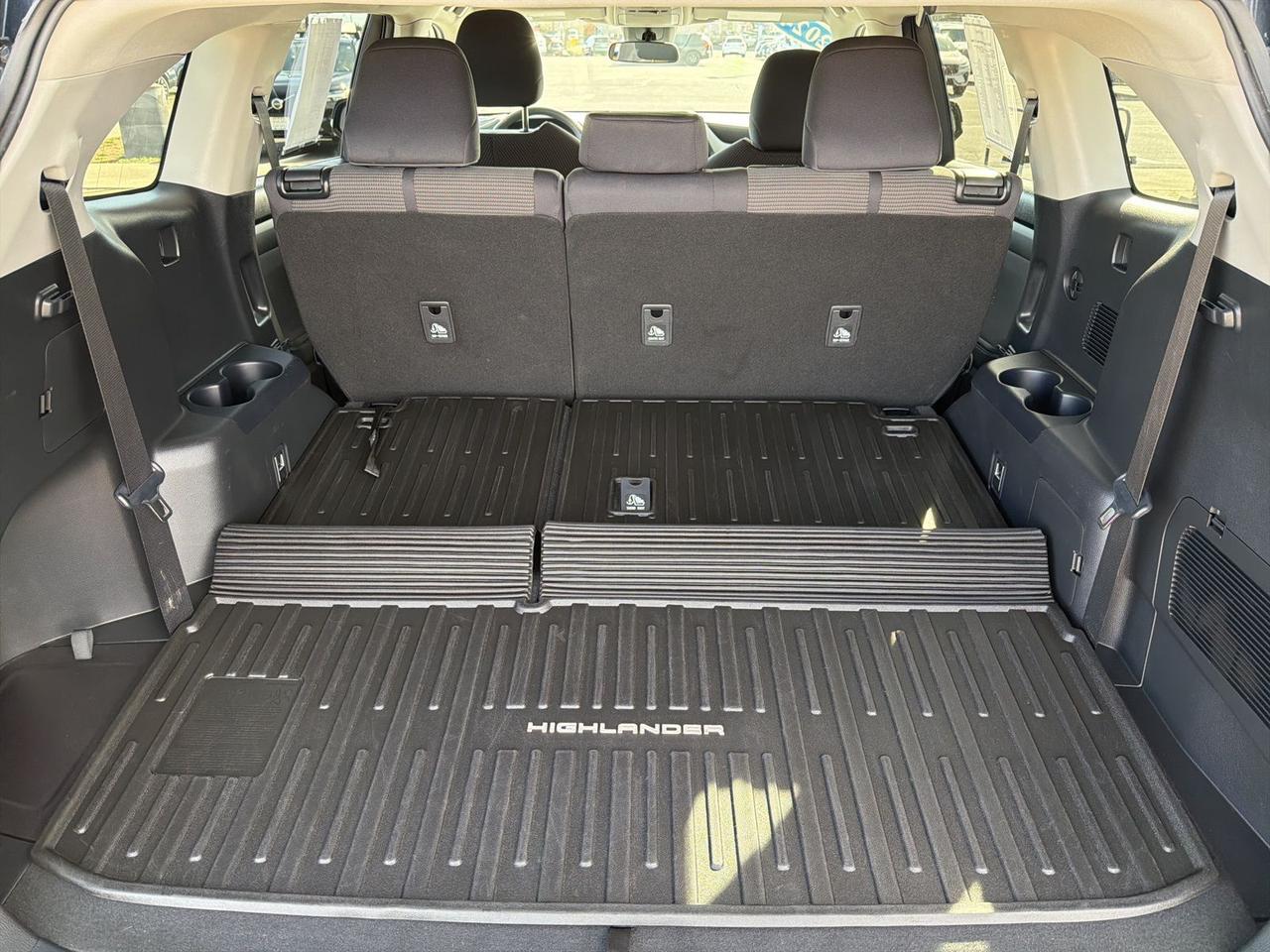 2024 Toyota Highlander LE Bend OR