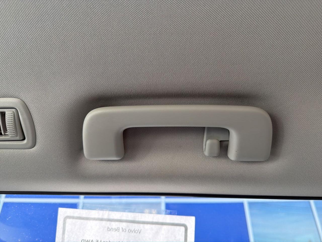 2024 Toyota Highlander LE Bend OR