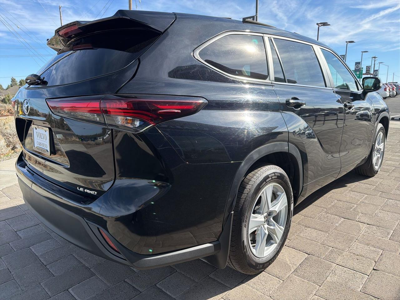 2024 Toyota Highlander LE Bend OR
