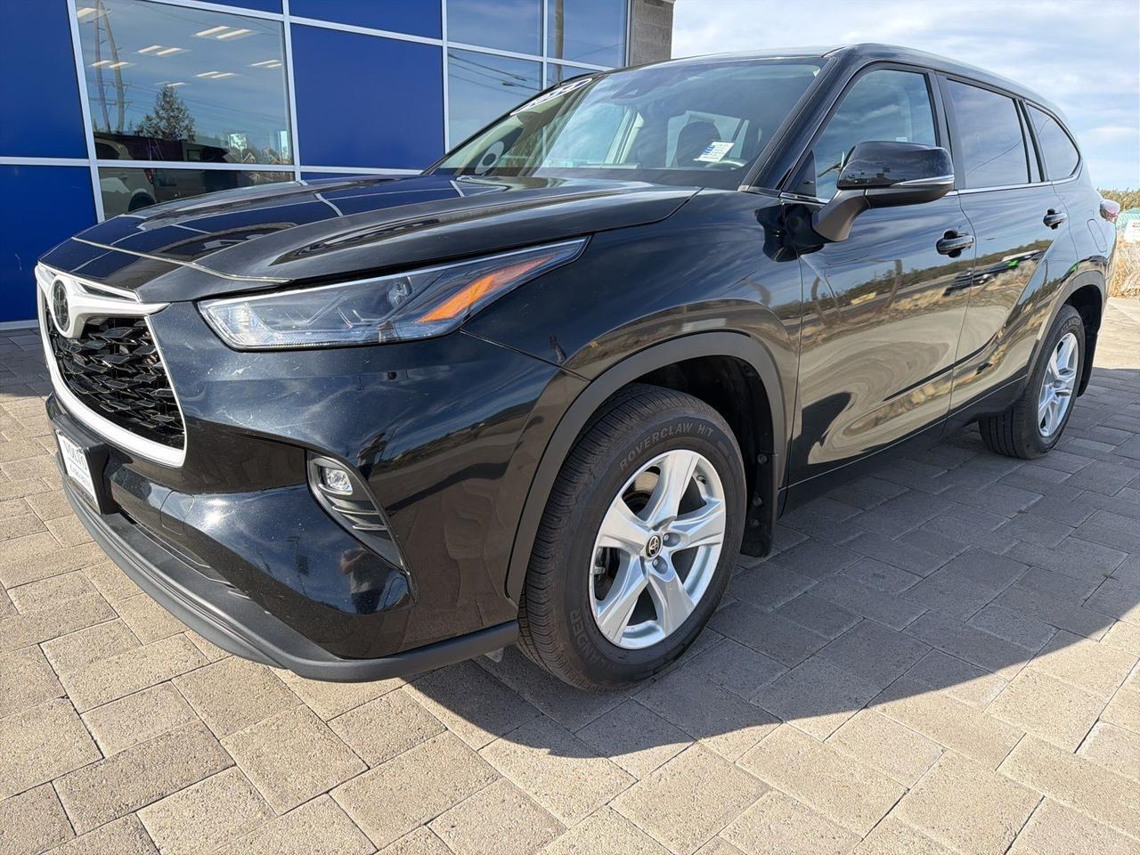 2024 Toyota Highlander LE Bend OR