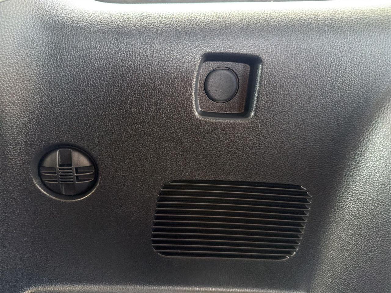 2024 Toyota Highlander LE Bend OR