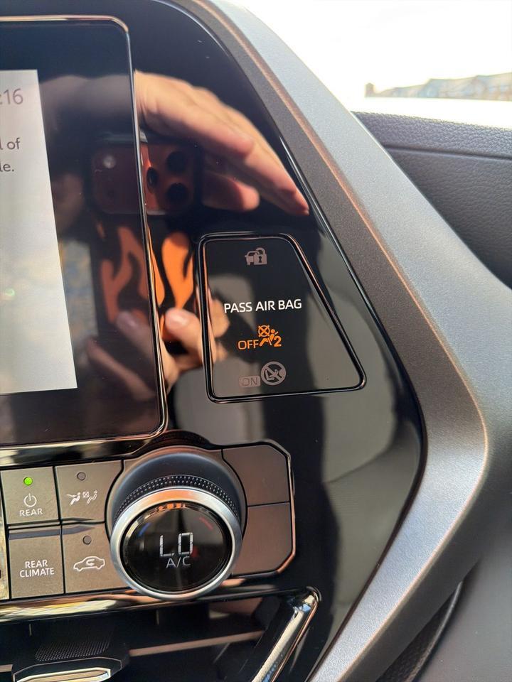 2024 Toyota Highlander LE Bend OR