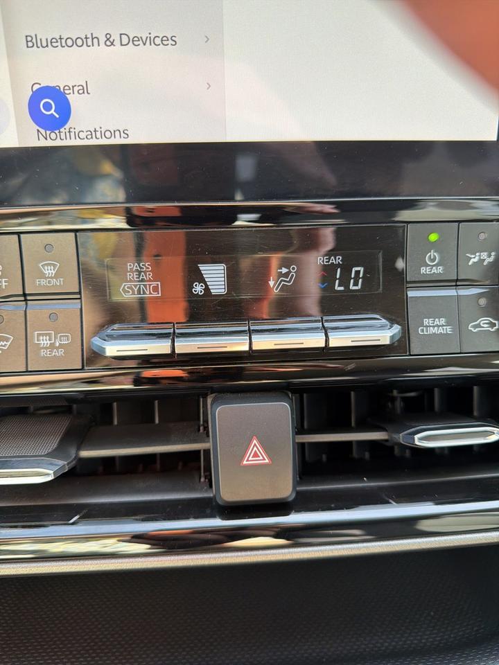 2024 Toyota Highlander LE Bend OR