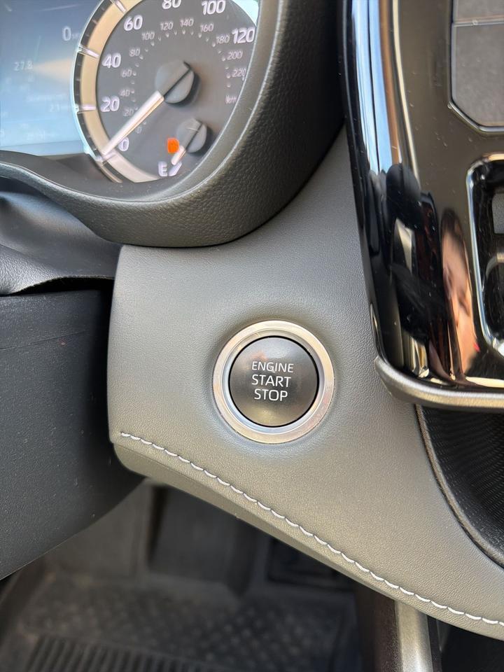 2024 Toyota Highlander LE Bend OR