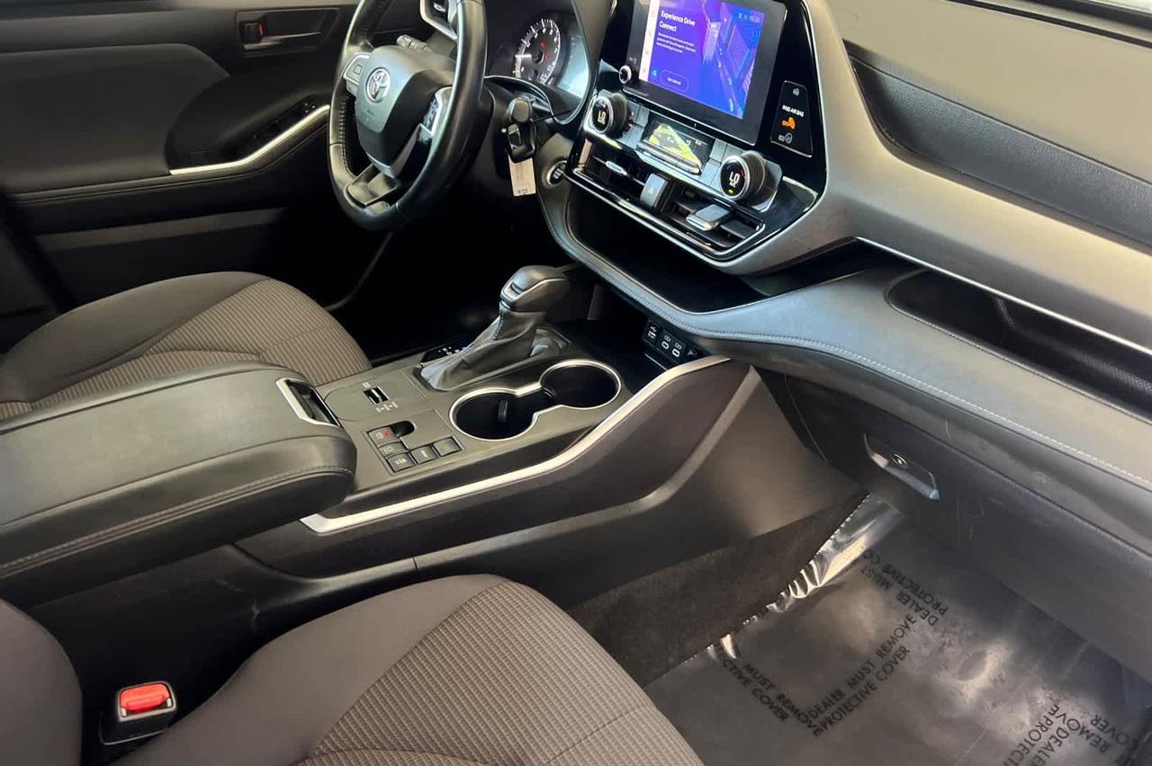 2024 Toyota Highlander LE Roseville CA