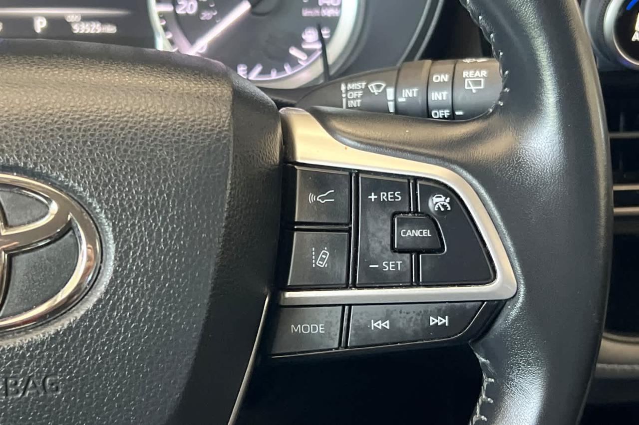 2024 Toyota Highlander LE Roseville CA