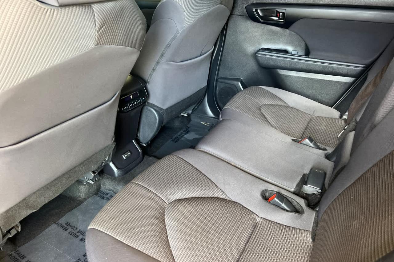 2024 Toyota Highlander LE Roseville CA