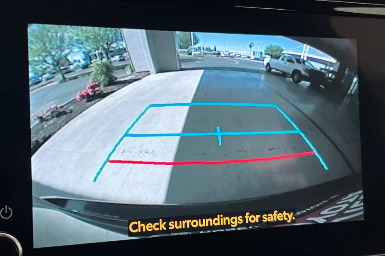 2024 Toyota Highlander LE Roseville CA