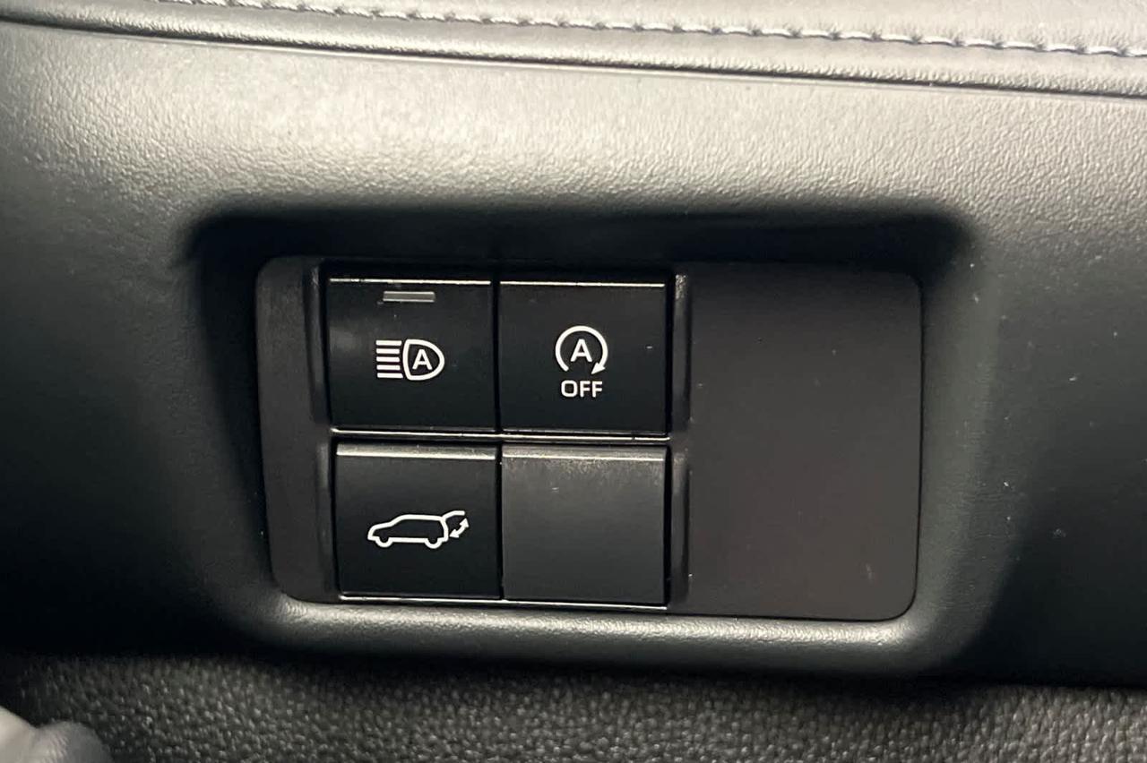 2024 Toyota Highlander LE Roseville CA