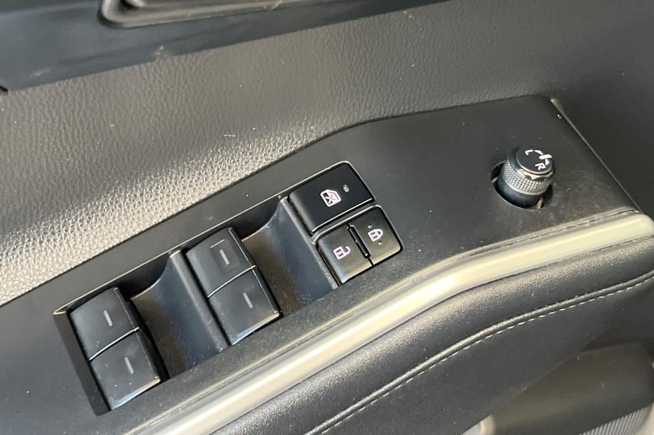 2024 Toyota Highlander LE Roseville CA