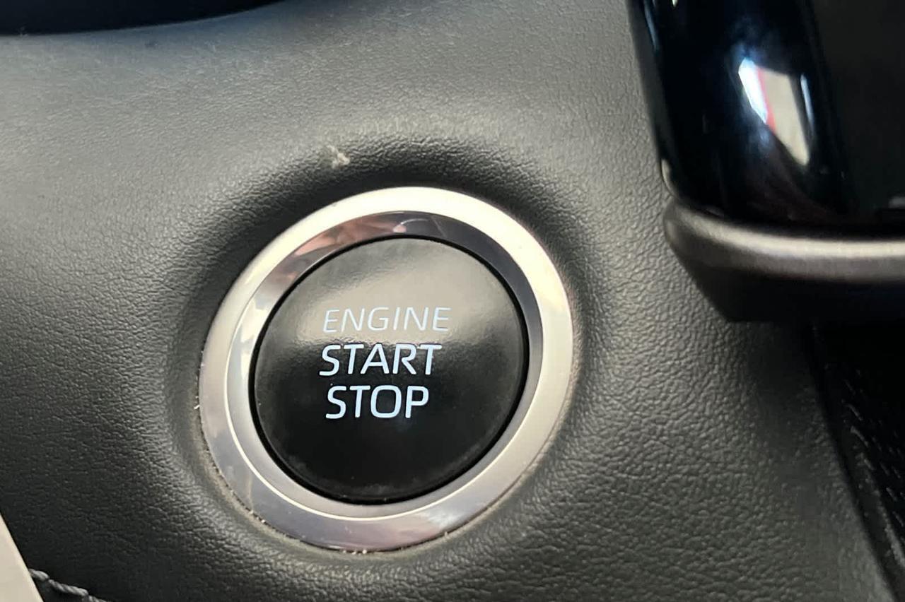 2024 Toyota Highlander LE Roseville CA