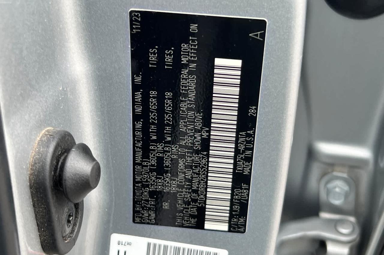 2024 Toyota Highlander LE Roseville CA