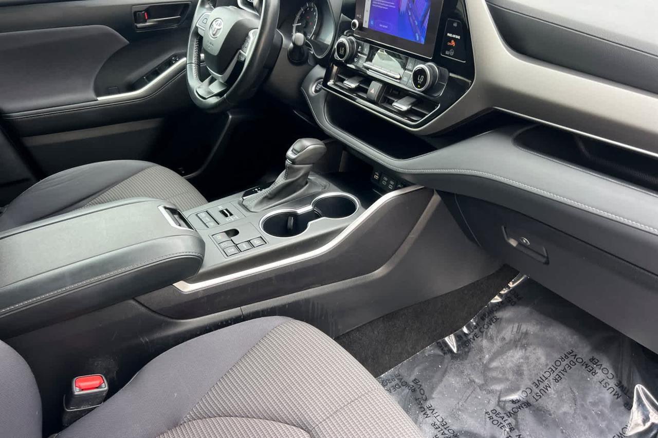 2024 Toyota Highlander LE Roseville CA