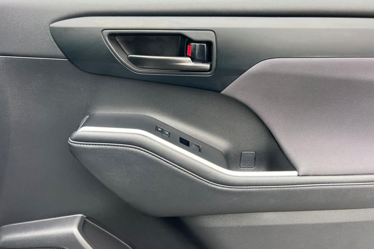 2024 Toyota Highlander LE Roseville CA