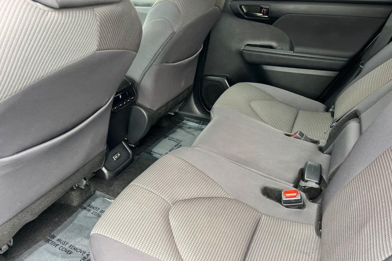 2024 Toyota Highlander LE Roseville CA