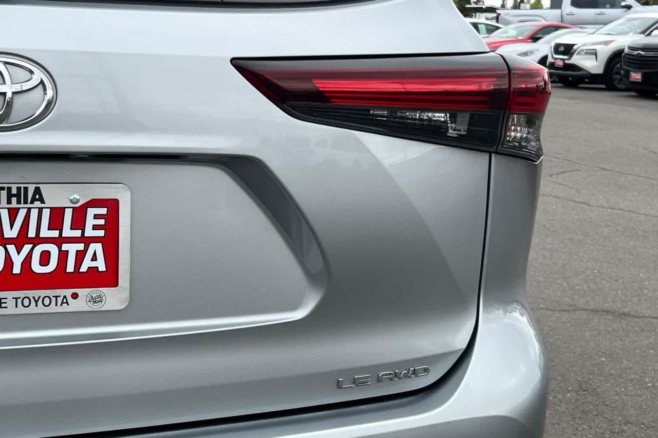 2024 Toyota Highlander LE Roseville CA