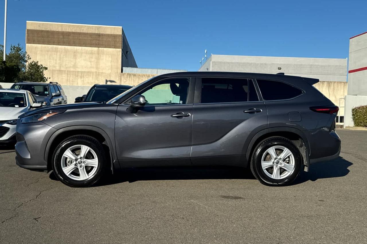 2024 Toyota Highlander LE Roseville CA