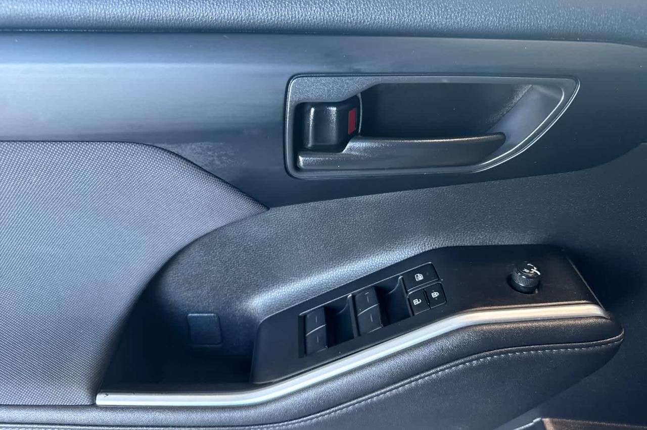 2024 Toyota Highlander LE Roseville CA