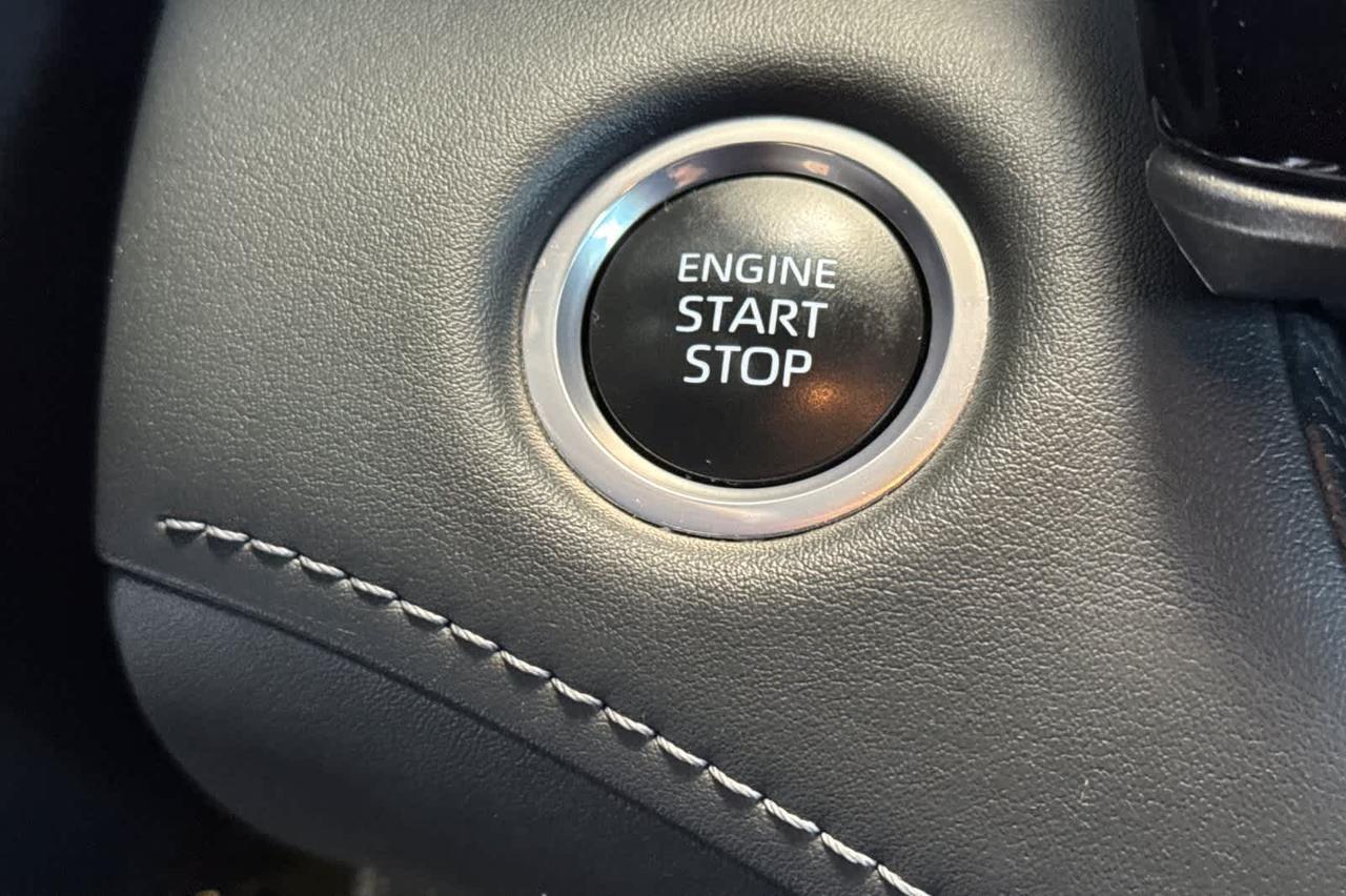 2024 Toyota Highlander LE Roseville CA