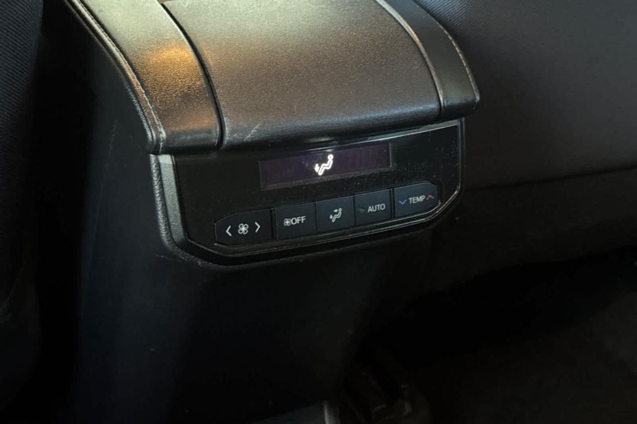 2024 Toyota Highlander LE Roseville CA