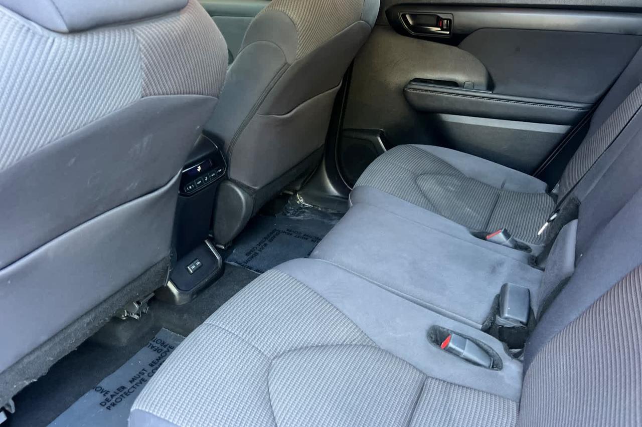 2024 Toyota Highlander LE Roseville CA