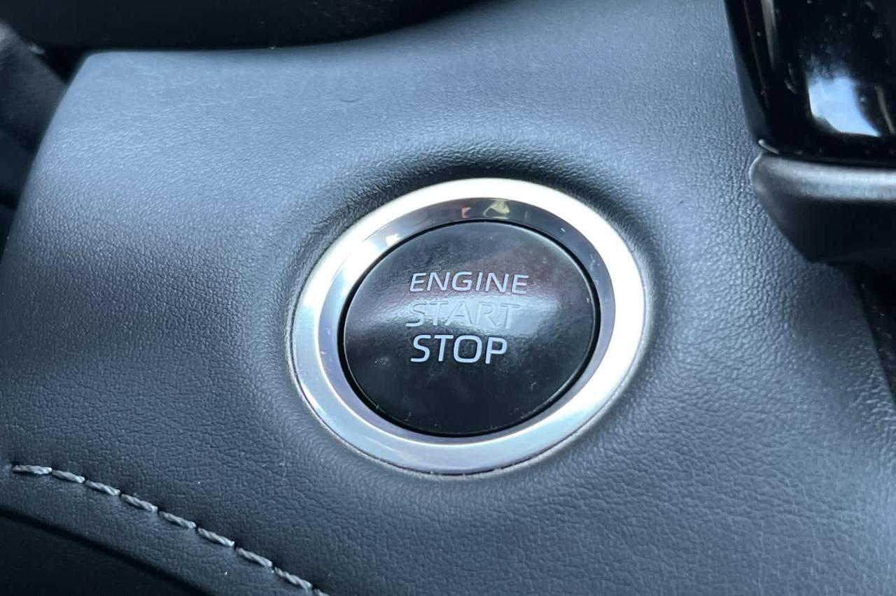 2024 Toyota Highlander LE Roseville CA