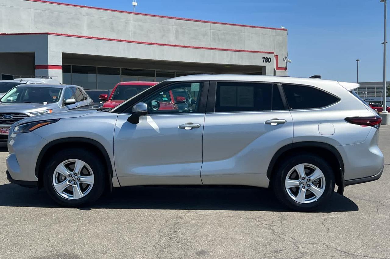 2024 Toyota Highlander LE Roseville CA