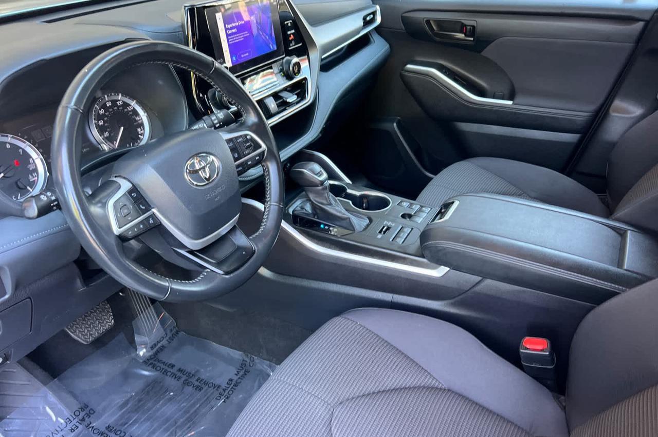 2024 Toyota Highlander LE Roseville CA