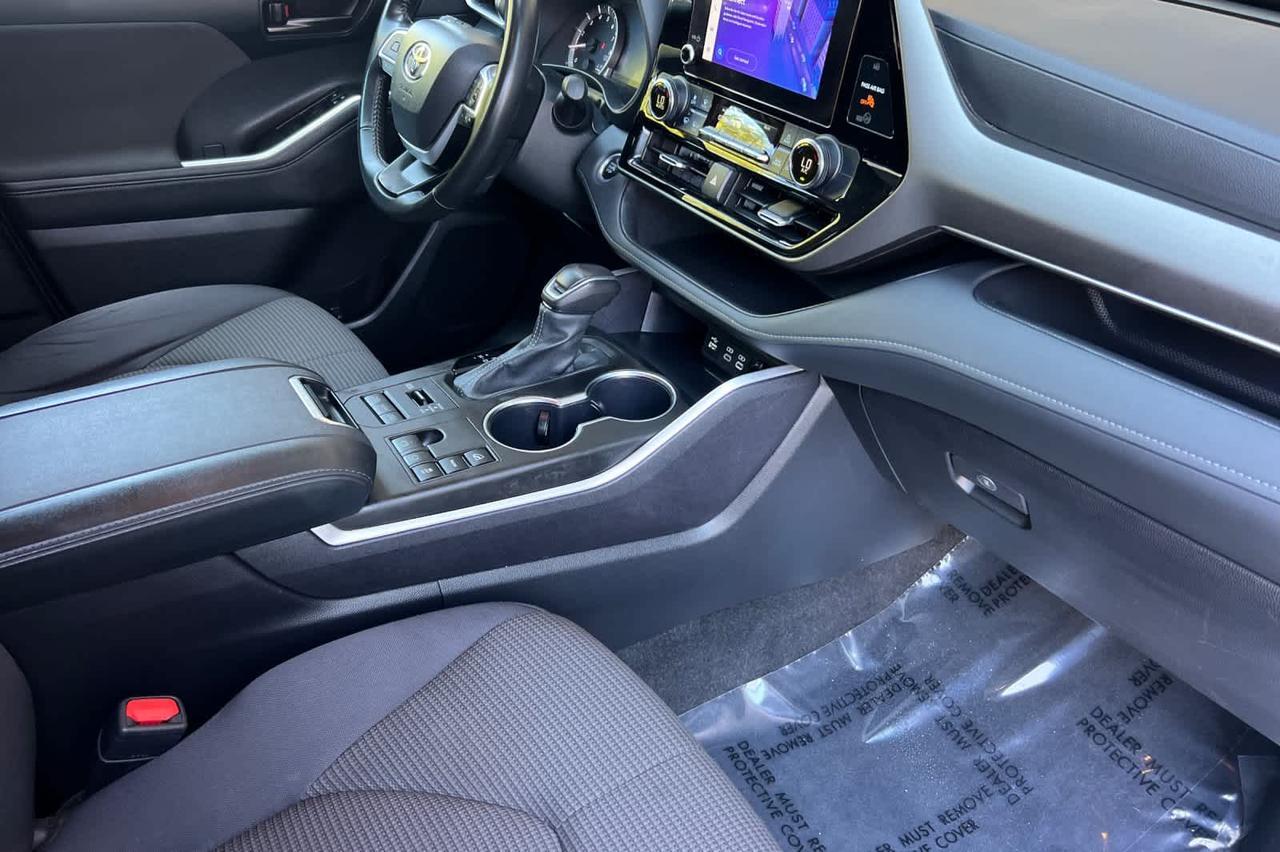 2024 Toyota Highlander LE Roseville CA