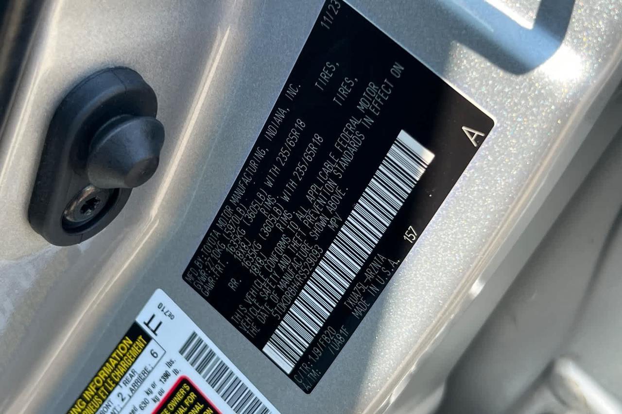 2024 Toyota Highlander LE Roseville CA