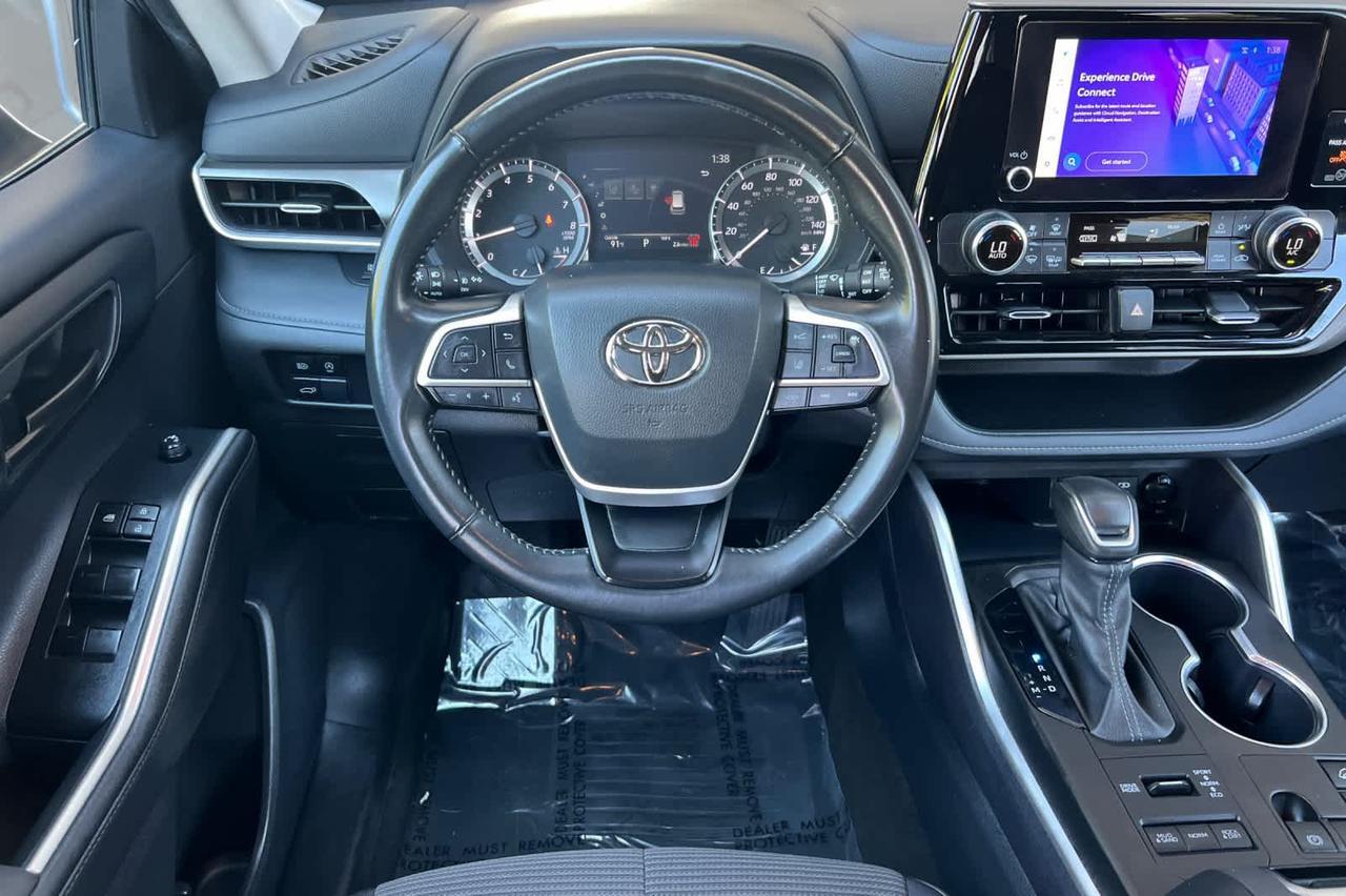 2024 Toyota Highlander LE Roseville CA
