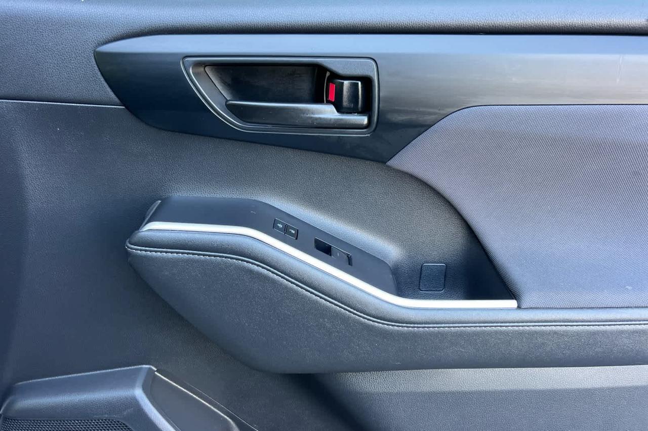 2024 Toyota Highlander LE Roseville CA